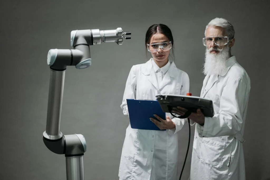  Doctors working with robots